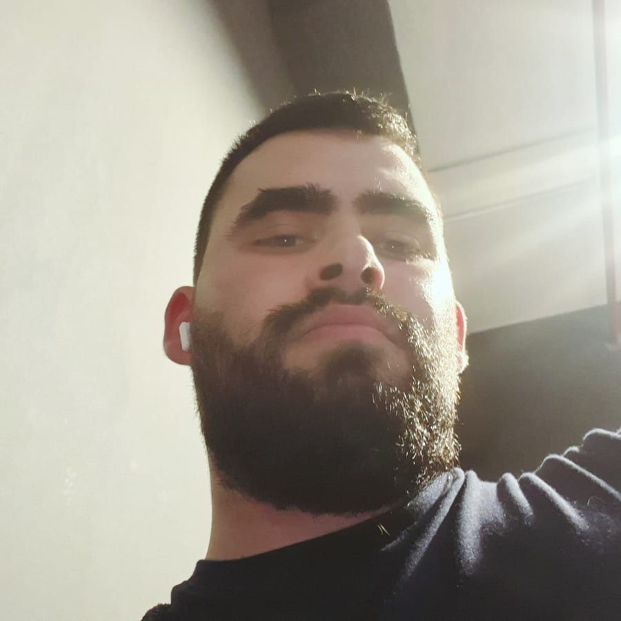 Profil de Yaqine